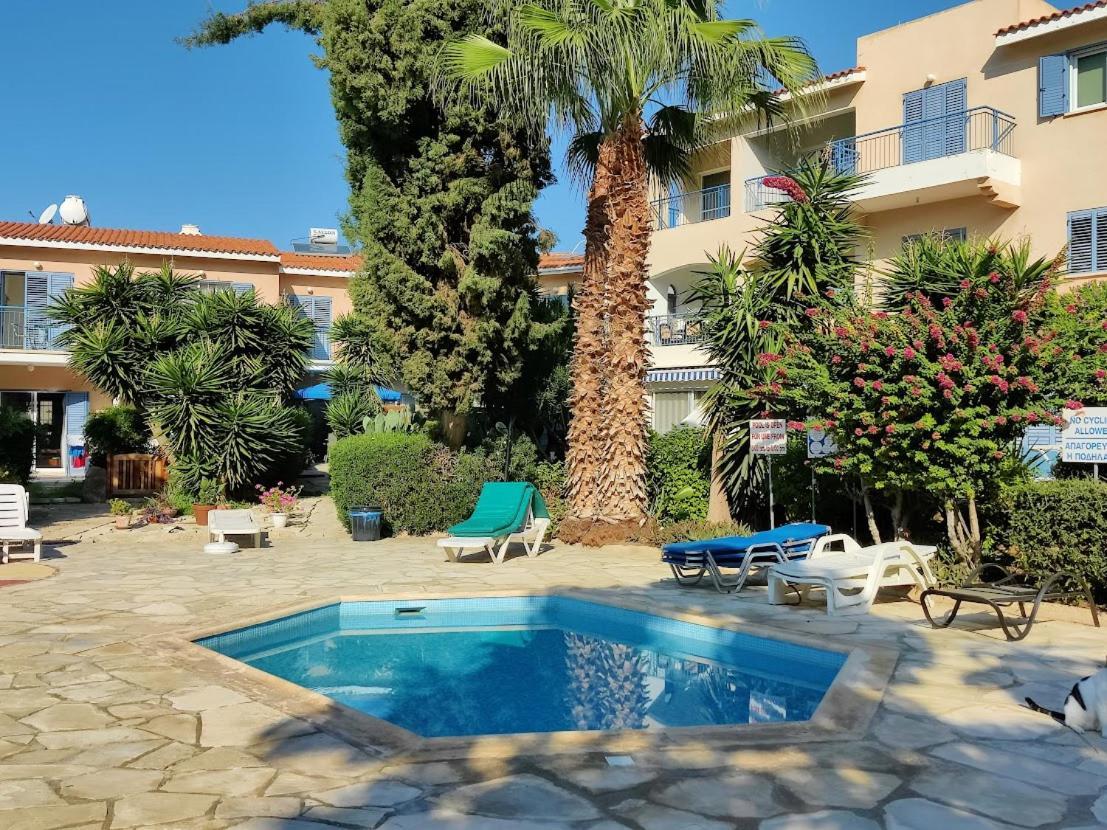 Rachel Suite By The Pool Пафос Экстерьер фото